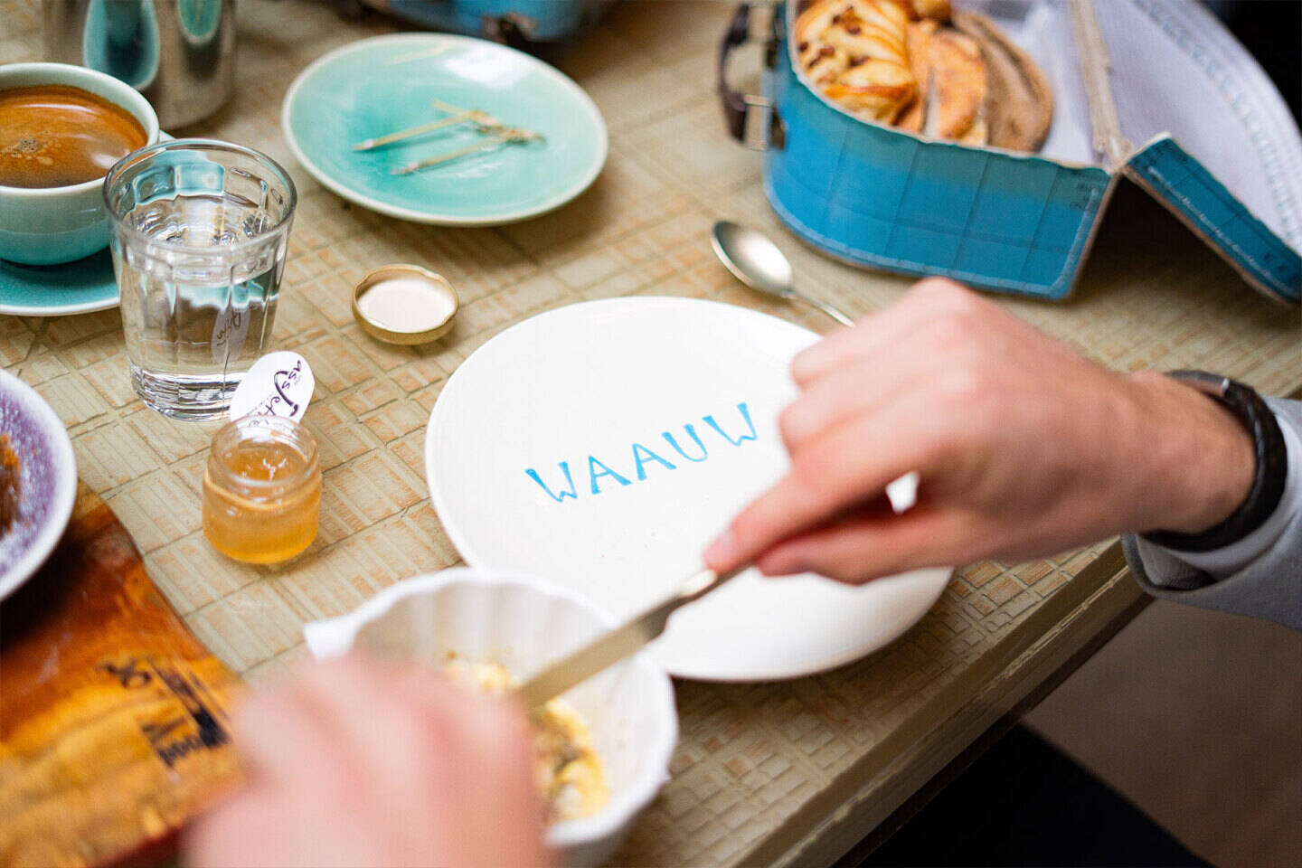 Kofferfrühstück bei BareFoodGiulia in Hasselt mit persönlicher Präsentation und überraschenden Details